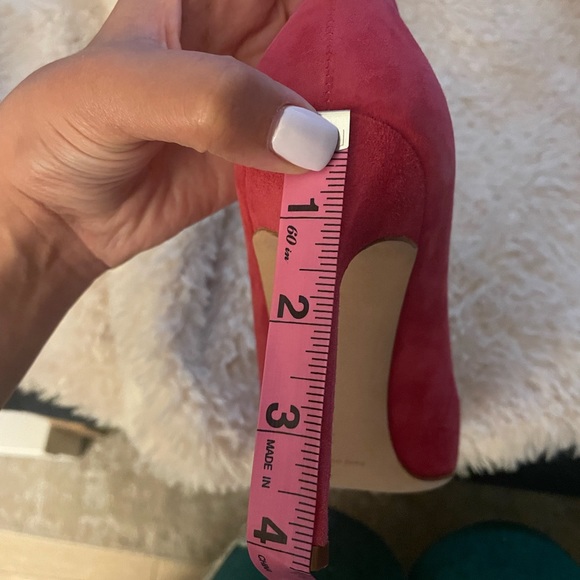 NEW Manolo Blahnik pumps - Picture 3 of 6